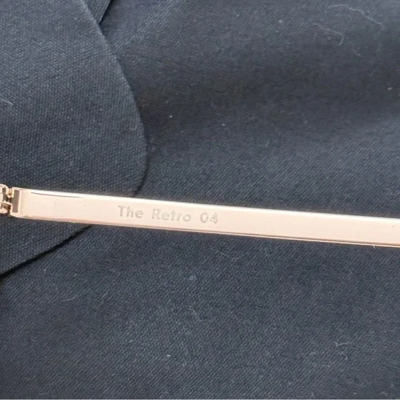 PAST MIDNIGHT The Retro Brown SUNGLASSES BRAND NEW - Picture 5 of 8